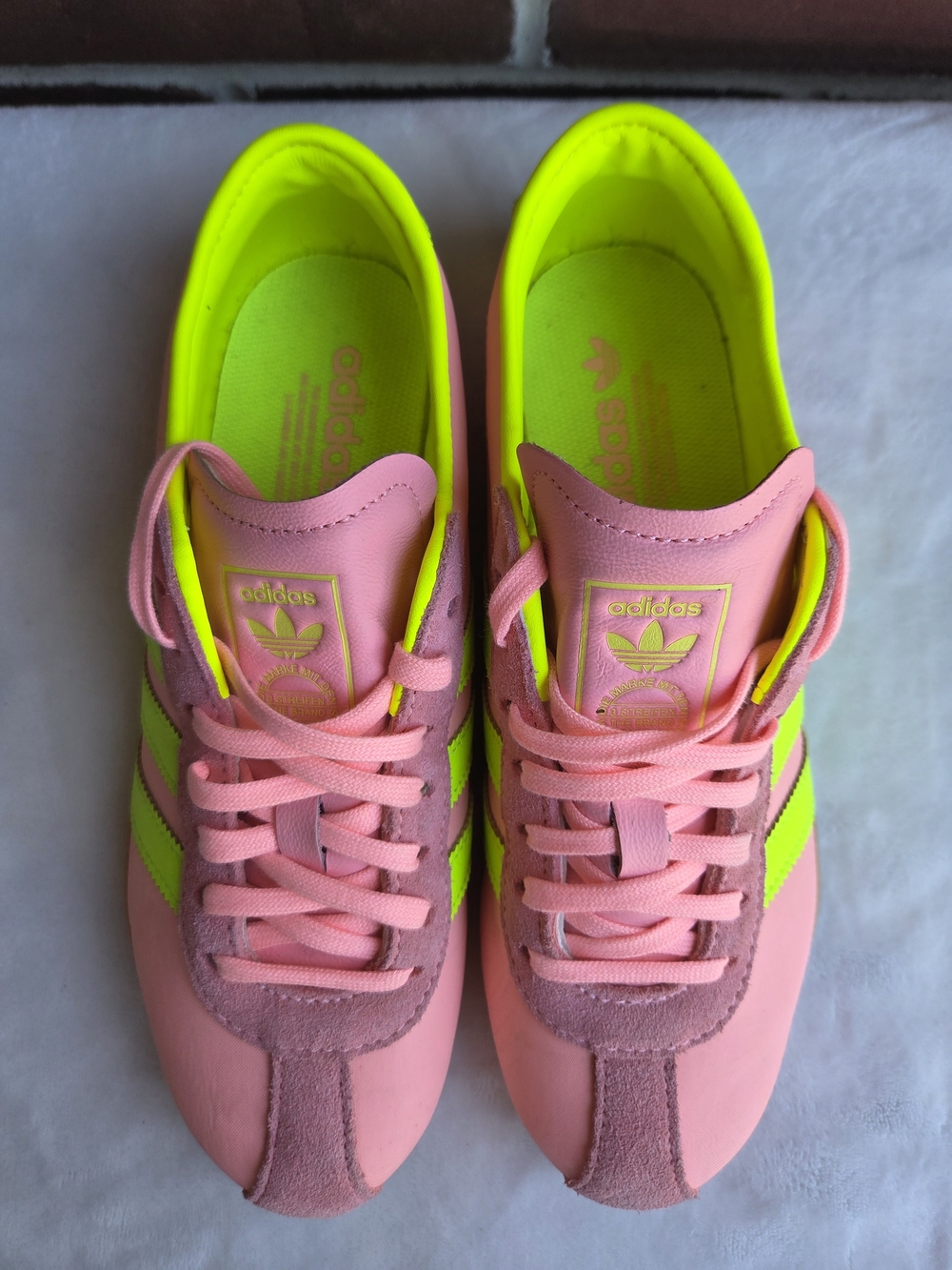 Adidas Tokyo Women’s Shoes Glow Pink Solar Yellow Gum US 8 UK 6.5 - Picture 6 of 14